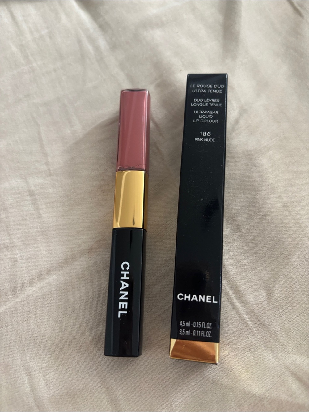 CHANEL ROUGE DUO Ultrawear Liquid Lip Colour- pink Nude 186